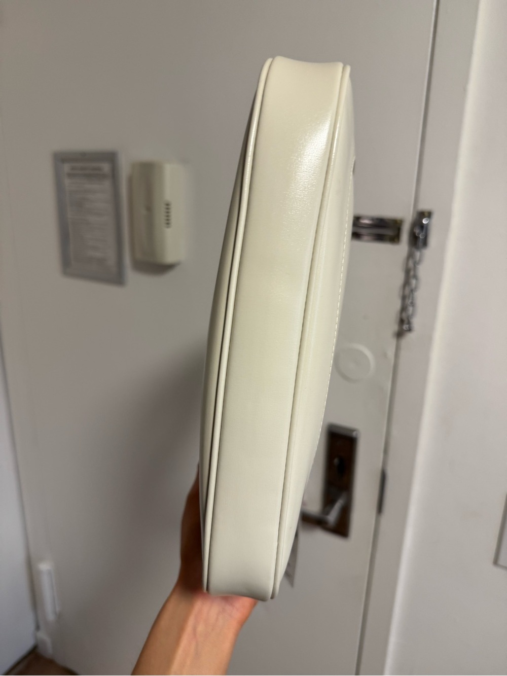 AUTHENTIC Gucci Jackie 1961 Small Bag in Mystic White with Gold Piston Lock - Picture 7 of 9
